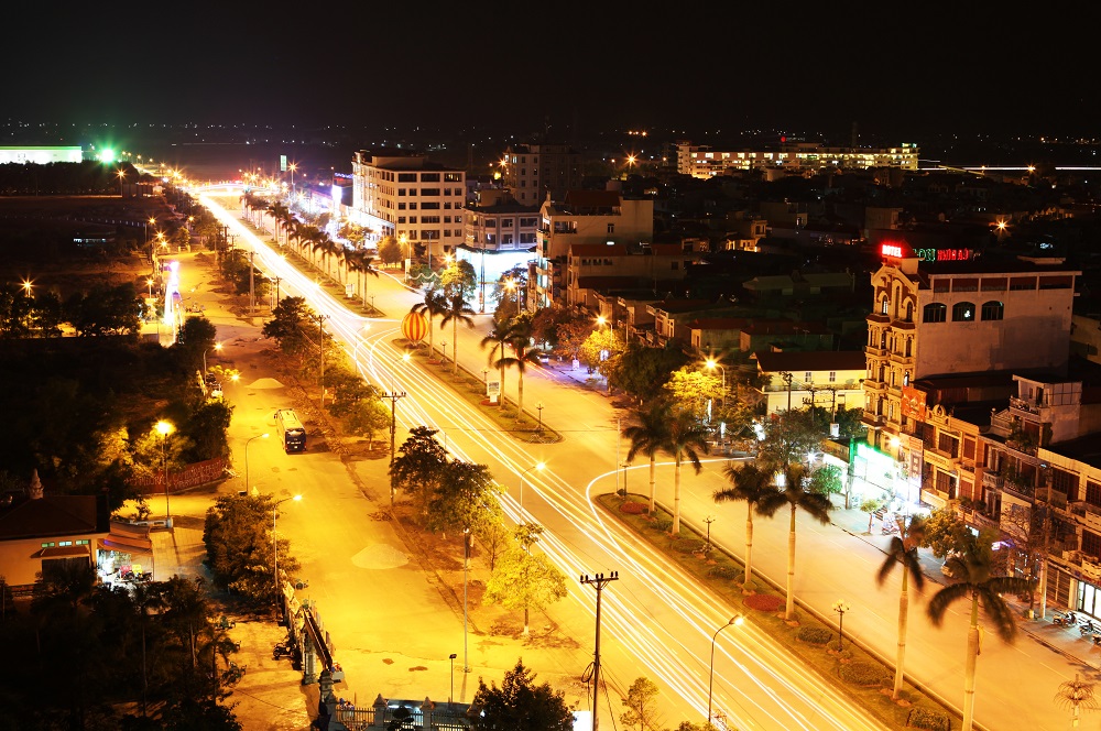 Đường-Hùng-Vương-thành-phố-Bắc-Giang-về-đêm